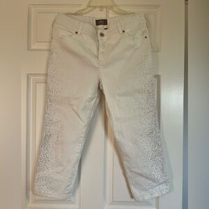 Chico's White Cropped Jeans with Silver Accents